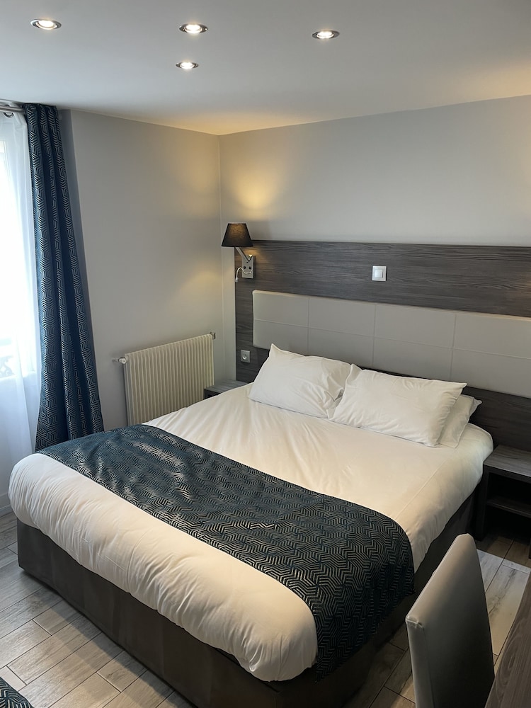 Marys Hotel Republique 29/60