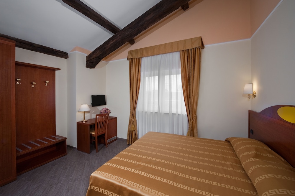 Hotel Roma Tiburtina 32/50