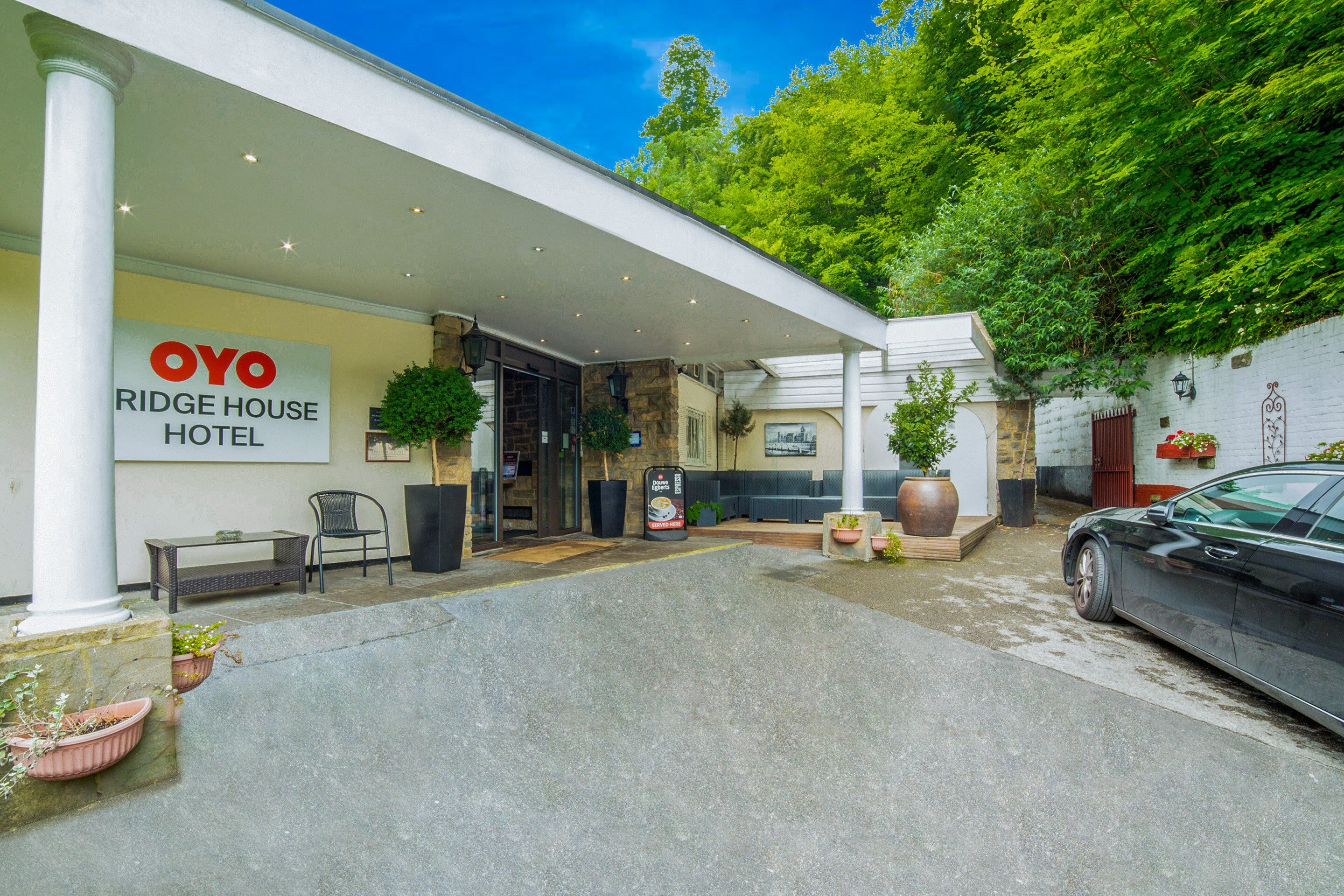 OYO The Bridge House Hotel 25/28