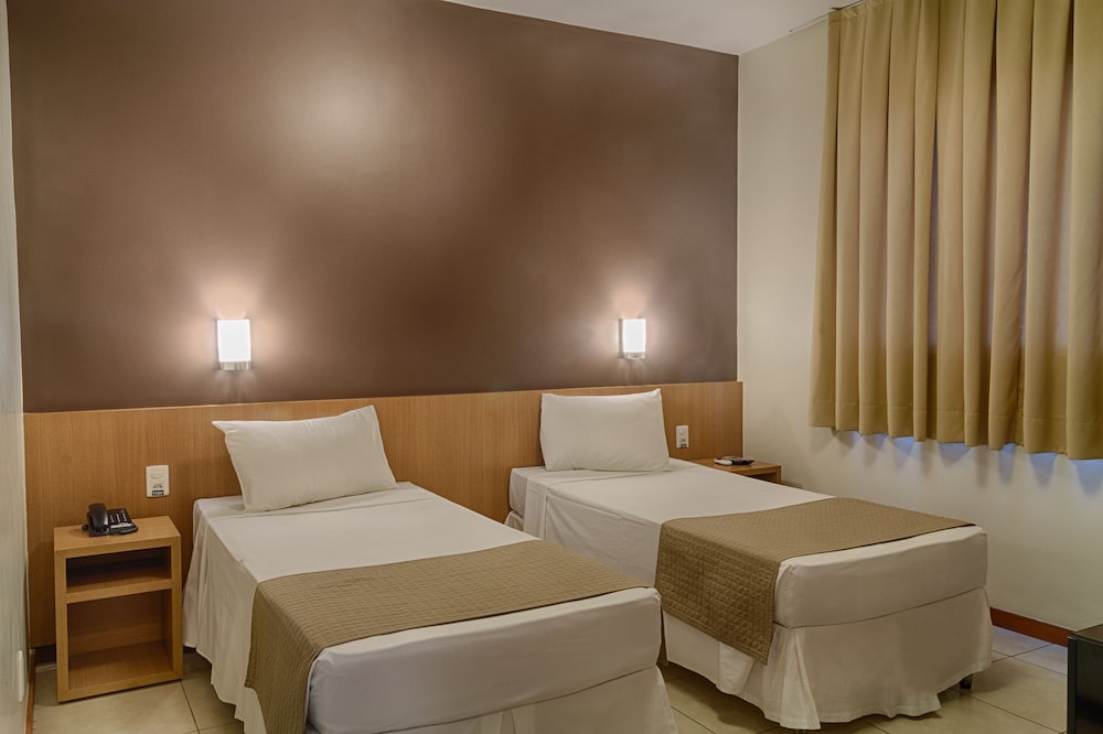 Deluxe, Twin Beds