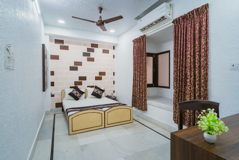 Hotel Akashdeep 10/50