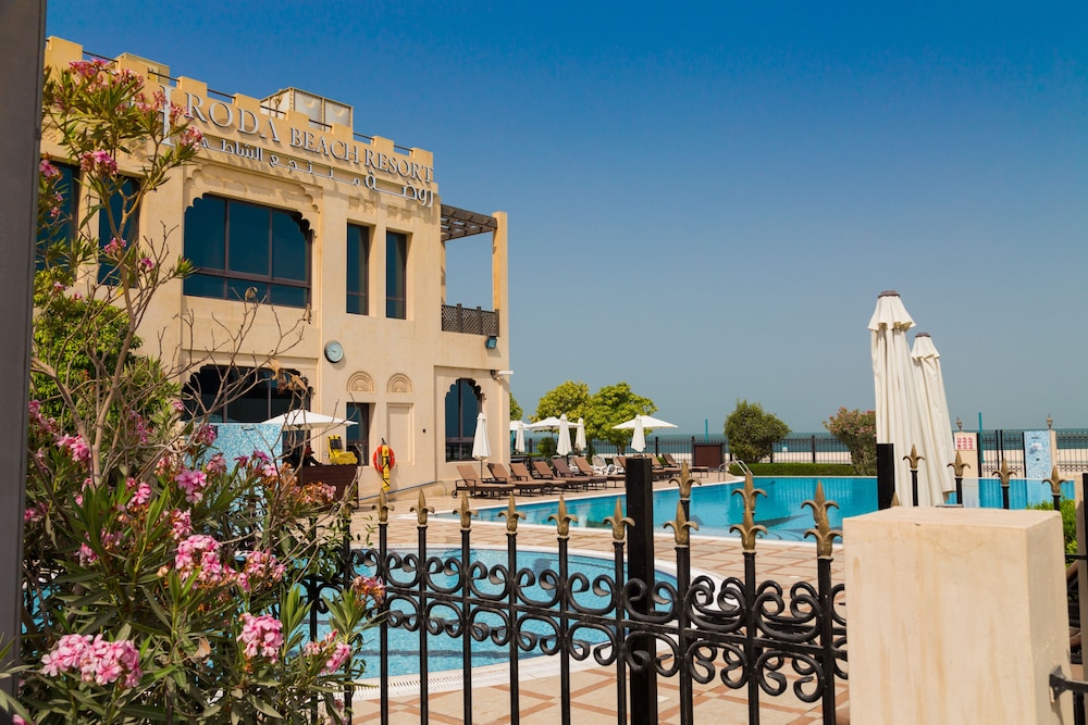 Roda Beach Resort 64/67