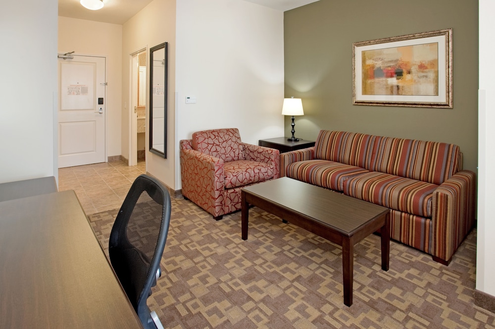 Holiday Inn Express Hotel And Suites Topeka North 31/53