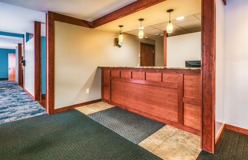 Casco Bay Inn 11/50