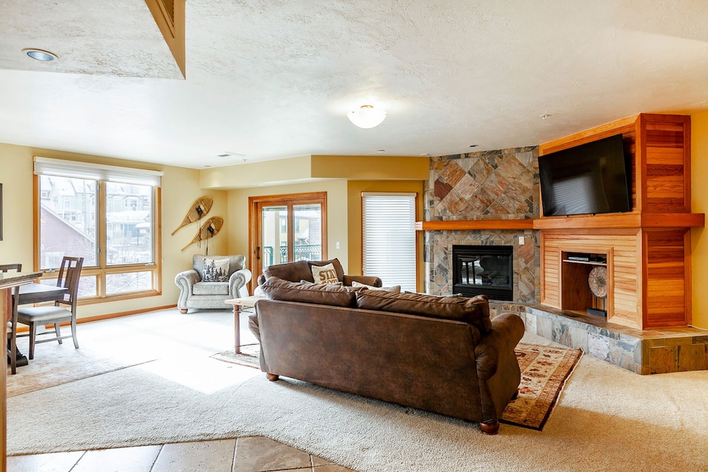 The Caledonian By All Seasons Resort Lodging 11/80