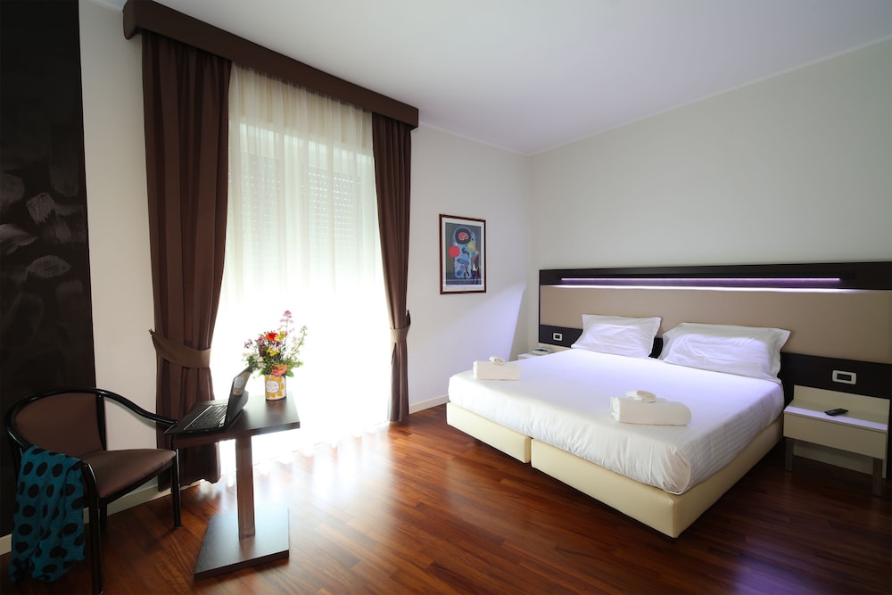Grande Albergo Maugeri 18/50