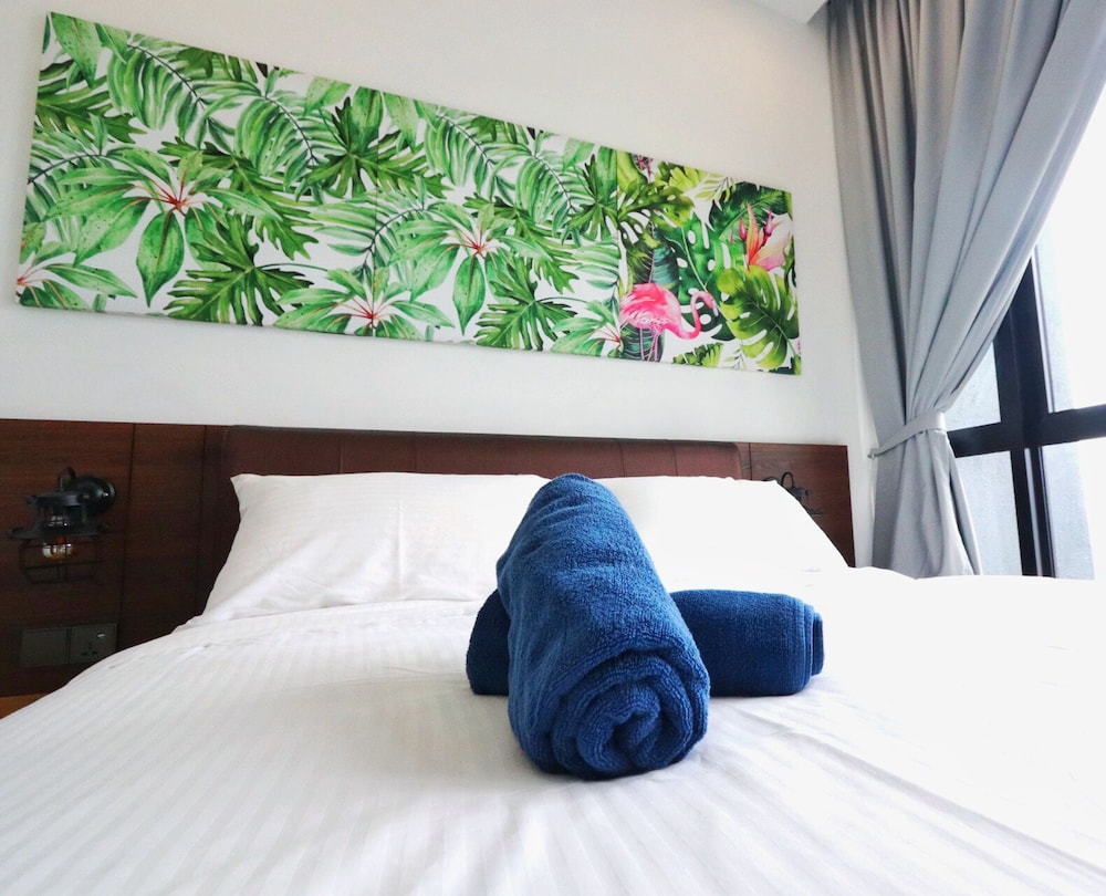 D Pristine Family Suite By Holi 11/29