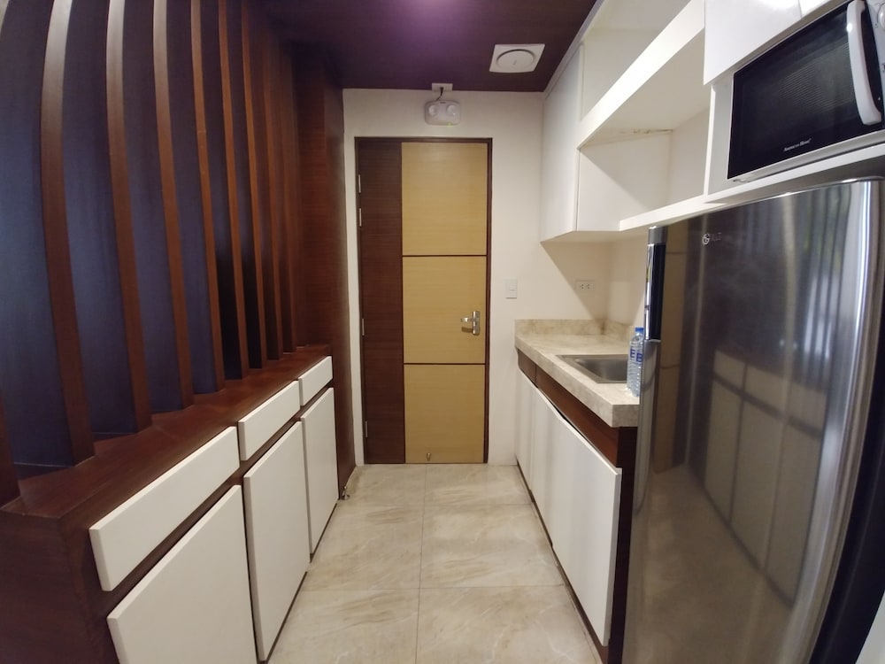 Bed+Bath Serviced Suites 33/66
