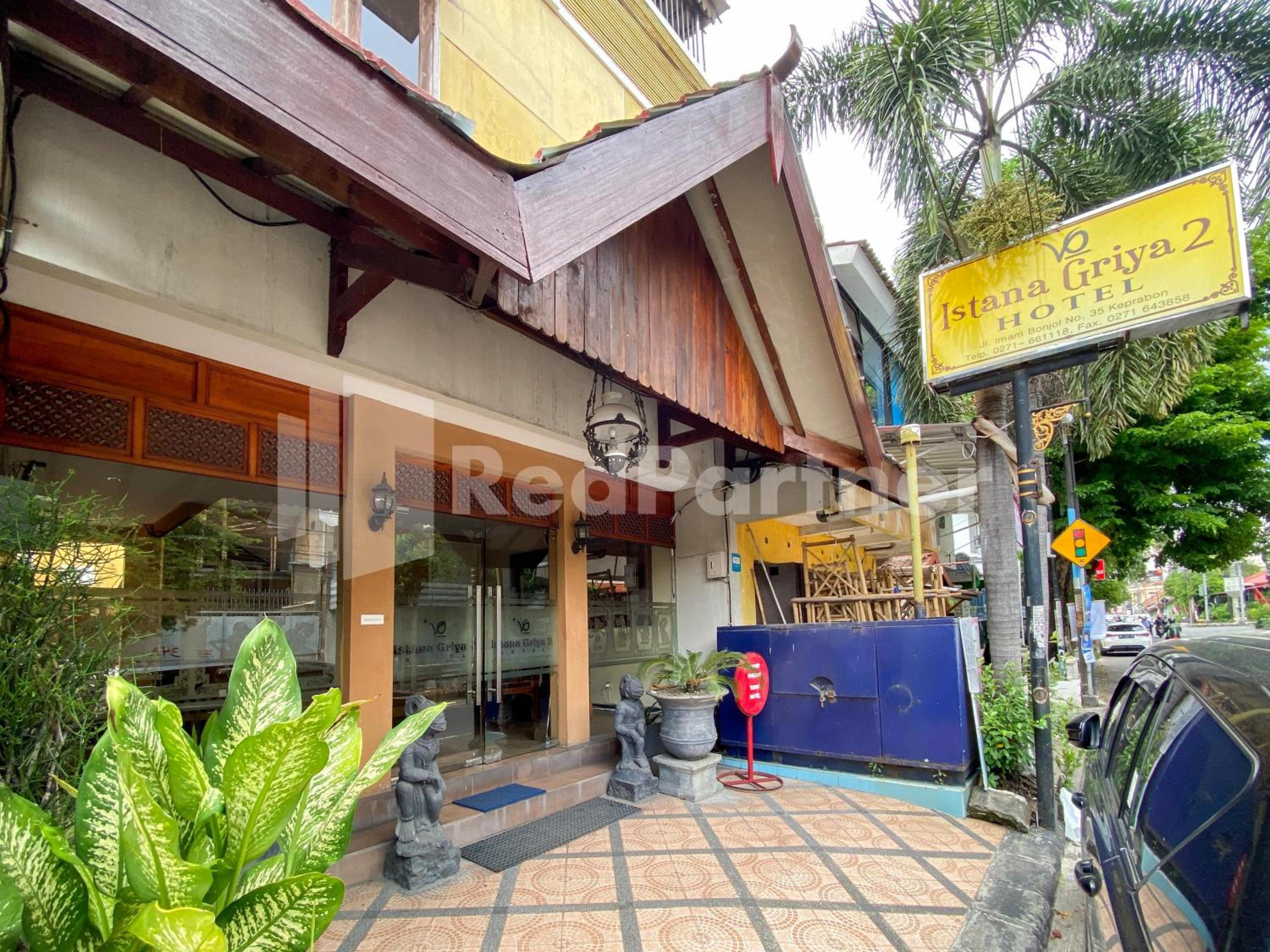 OYO 90249 Istana Griya 2 Hotel 8/50