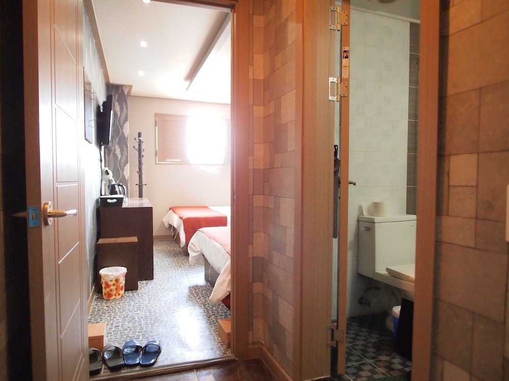 Hostel J Stay 36/36