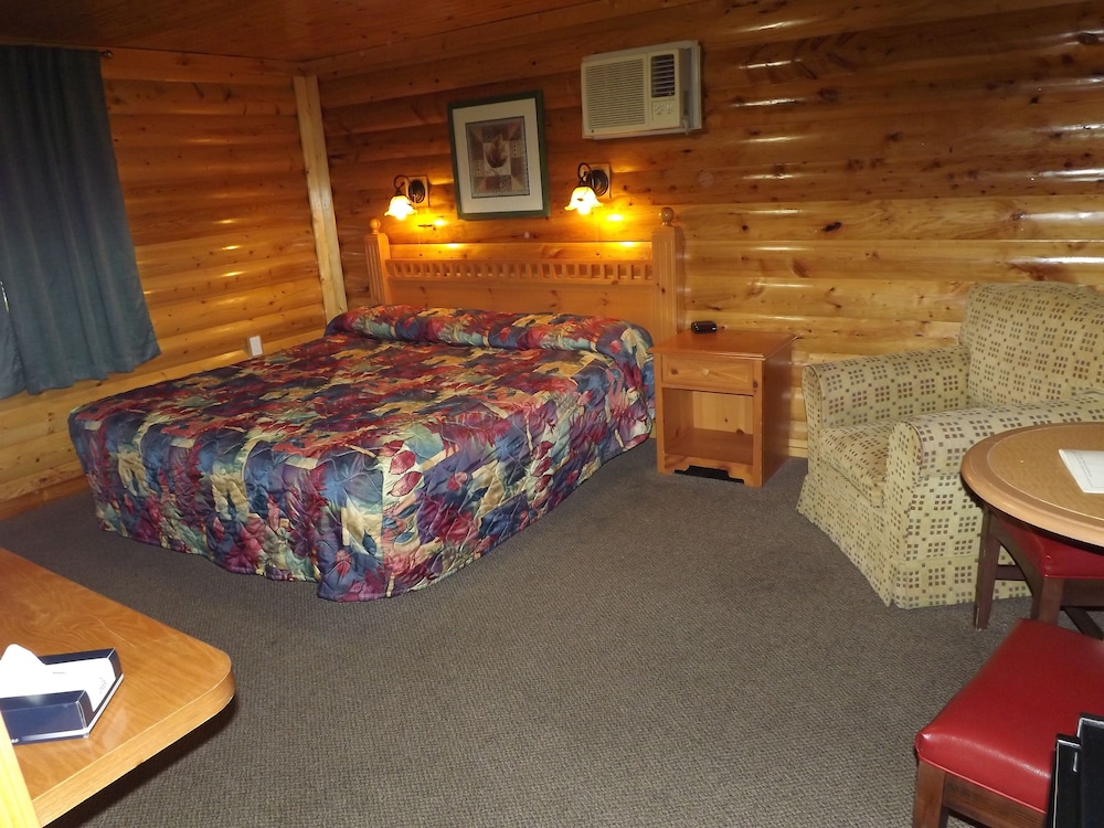 Z Bar Cabins and Motel 15/43