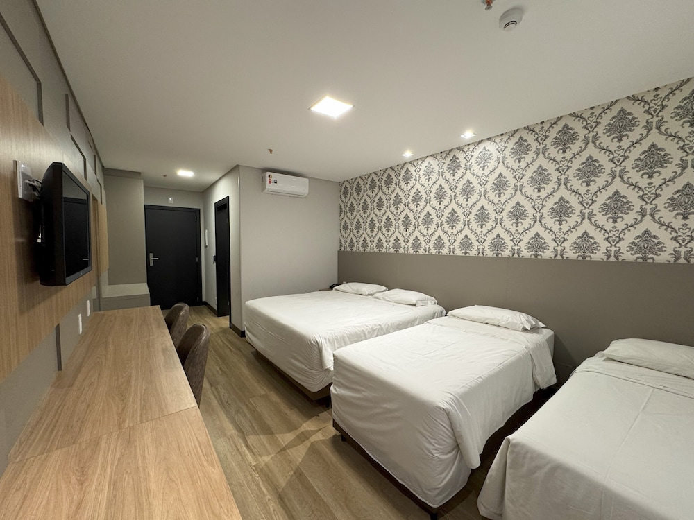 Hotel das Americas 10/48