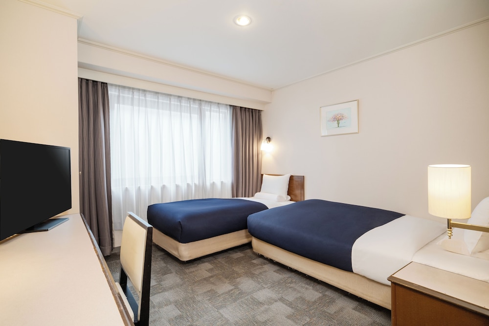 UNIVERSAL, TWIN BEDS