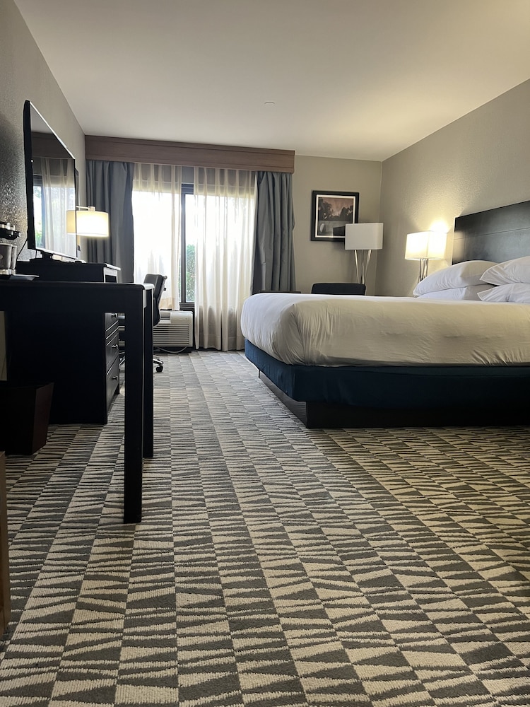 DoubleTree by Hilton Augusta 19/56