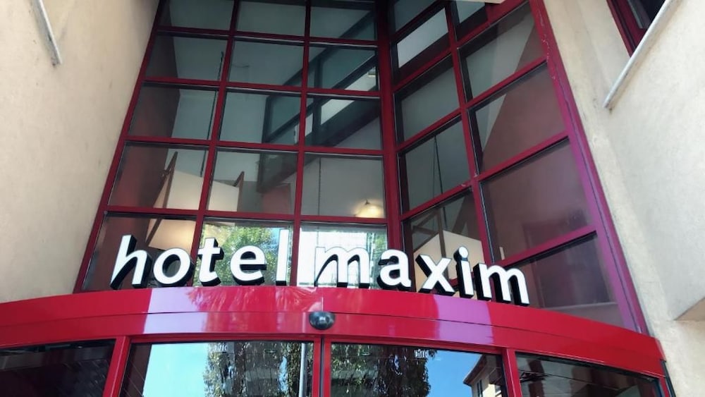 Maxim 1/51