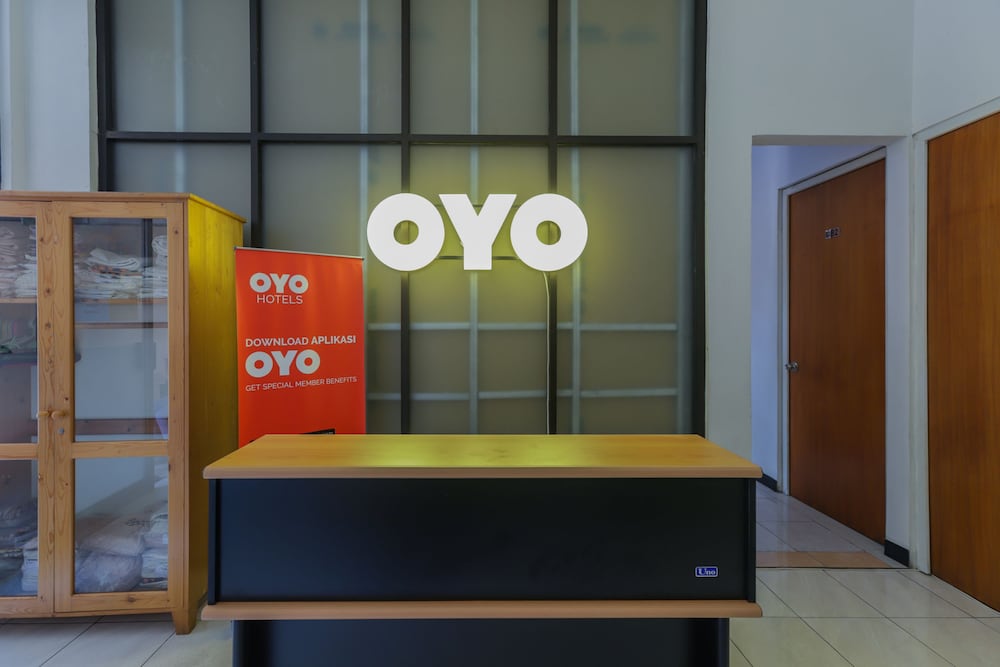 OYO 866 Idola Residence 21/27