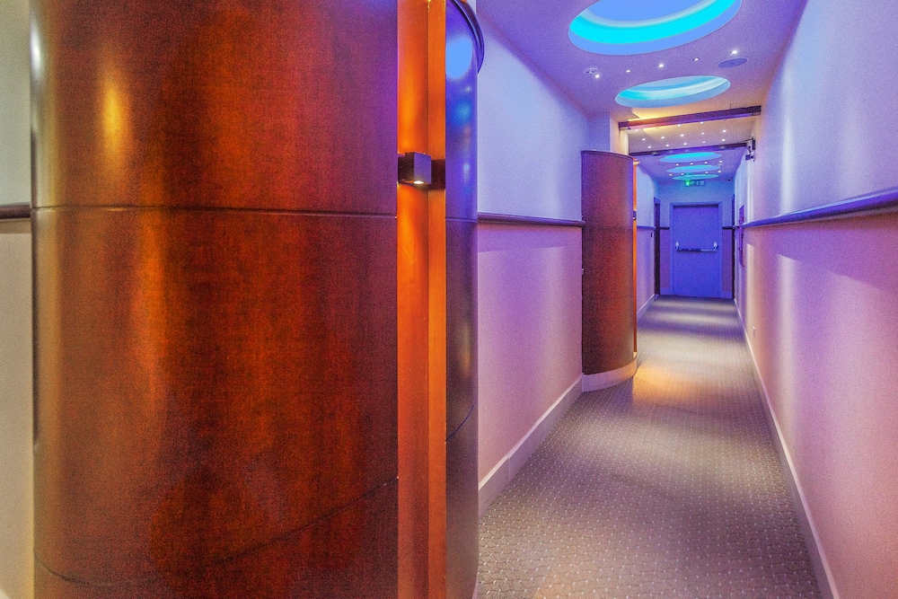 Sofia Suites Hotel 7/17