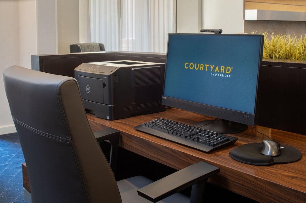 Courtyard By Marriott Decatur 36/50