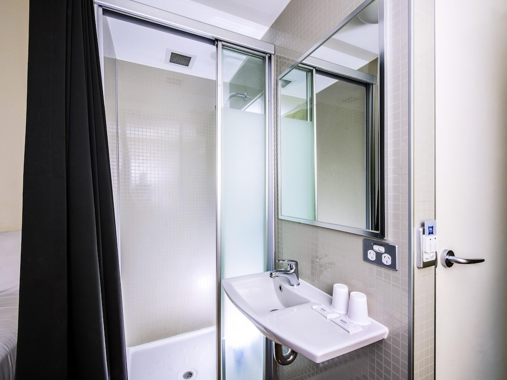 Ibis Budget Sydney Olympic Park 68/70