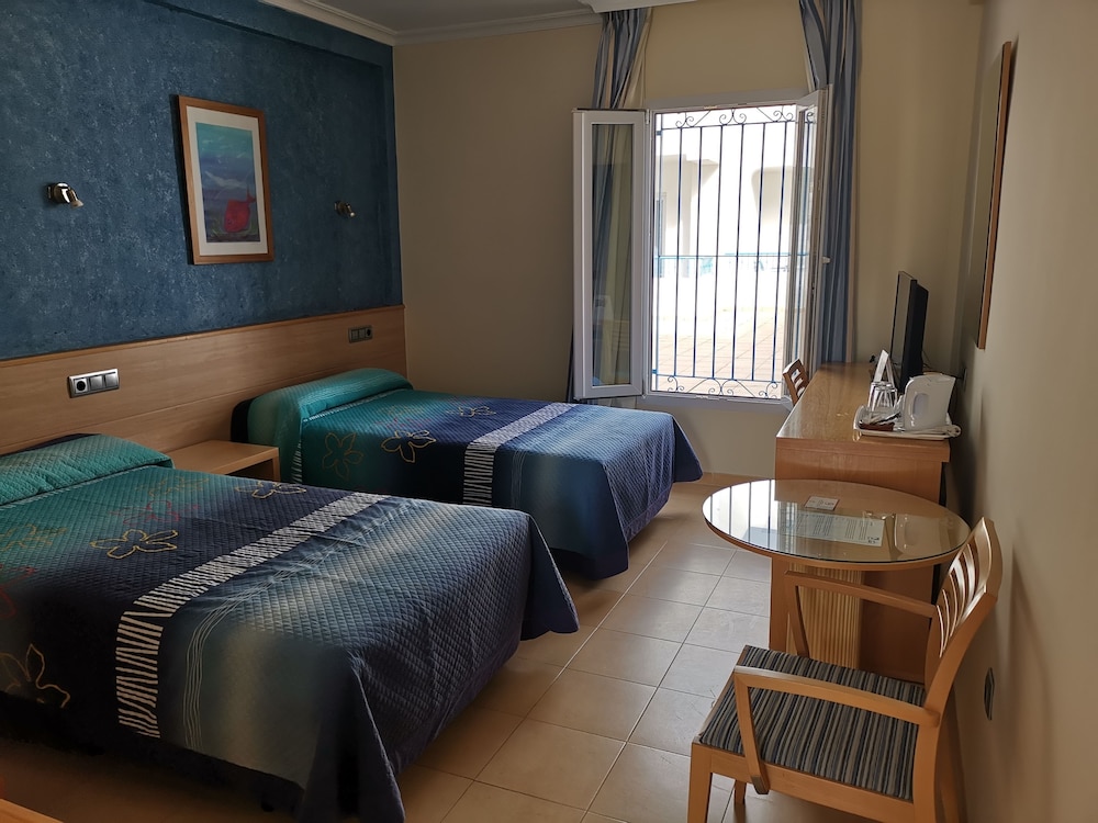 Punta Del Cantal Hotel Suites 7/48