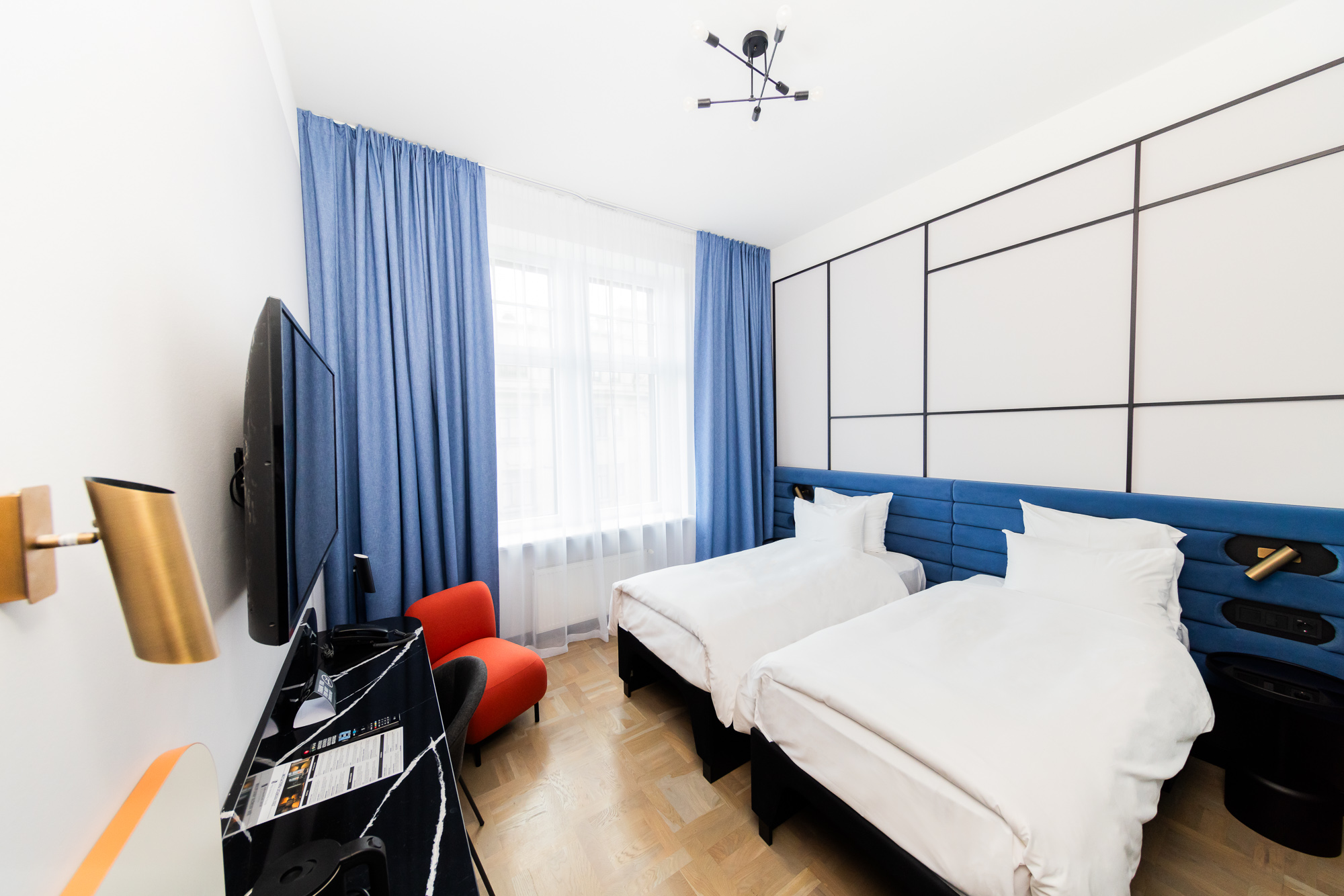 ESSENTIAL, TRIBE, COMFORT, TWIN BEDS