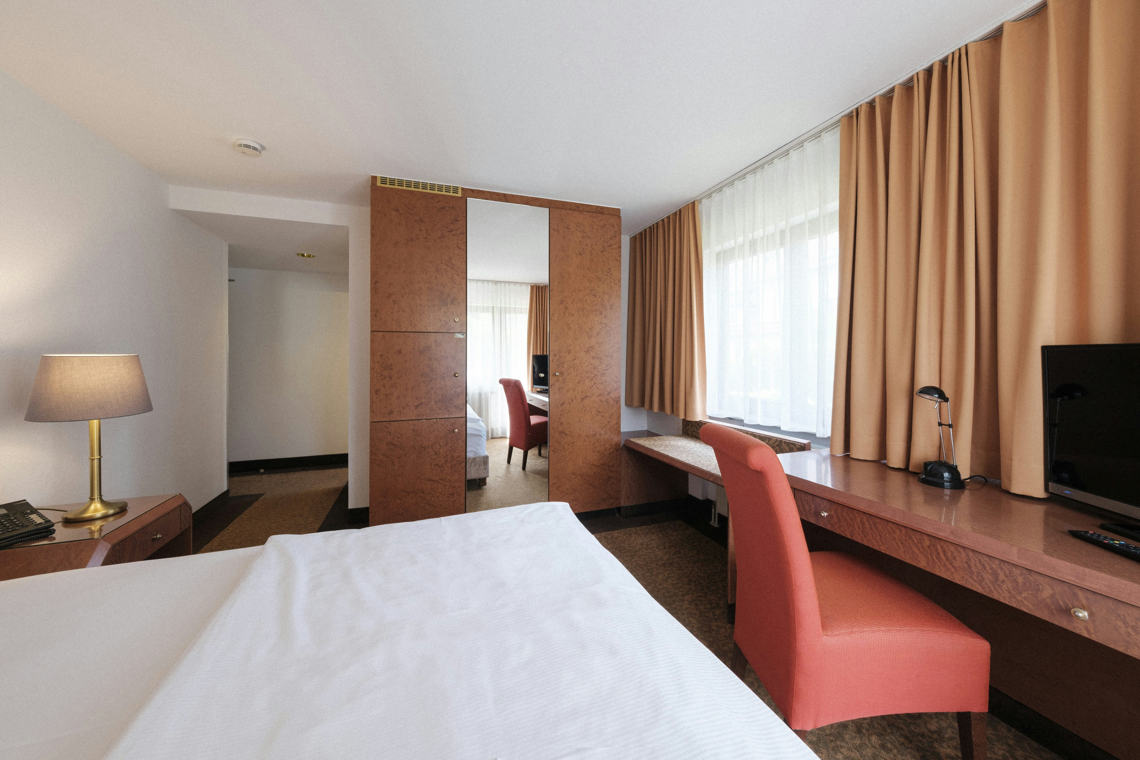 Hotel Flora Stuttgart - Mohringen 12/23