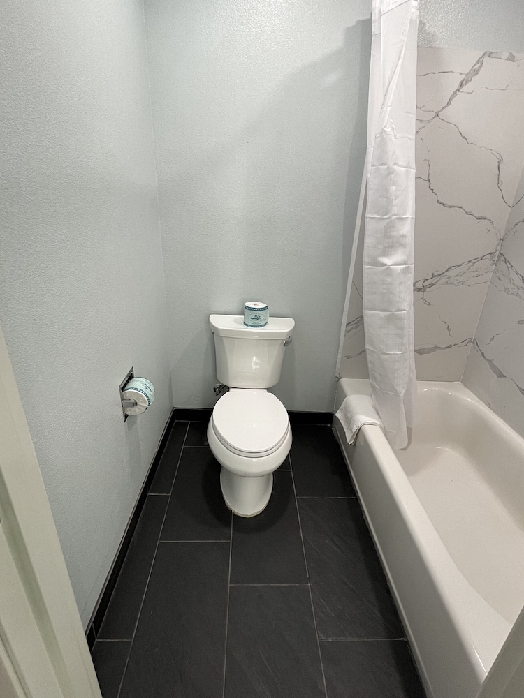 Travelodge by Wyndham Fairplex Pomona 54/57