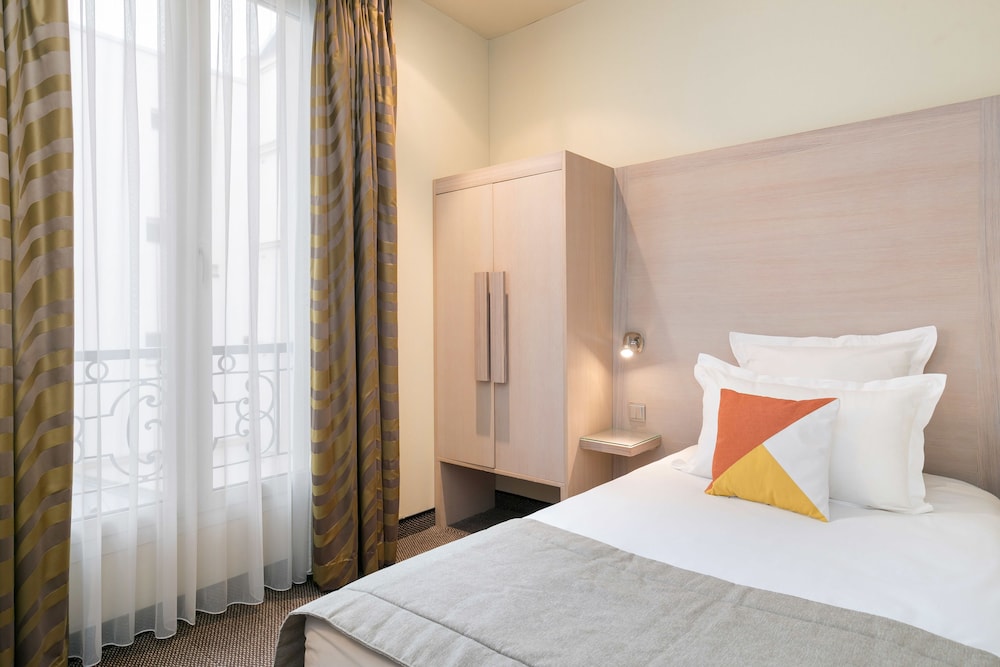 Hotel Le Cardinal 12/48