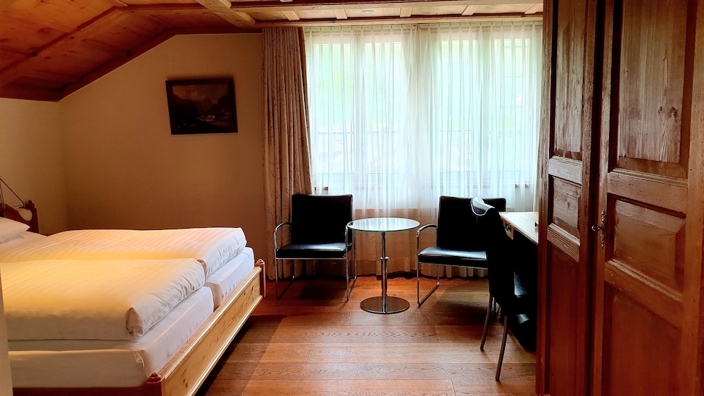 Schönegg Hotel 10/50
