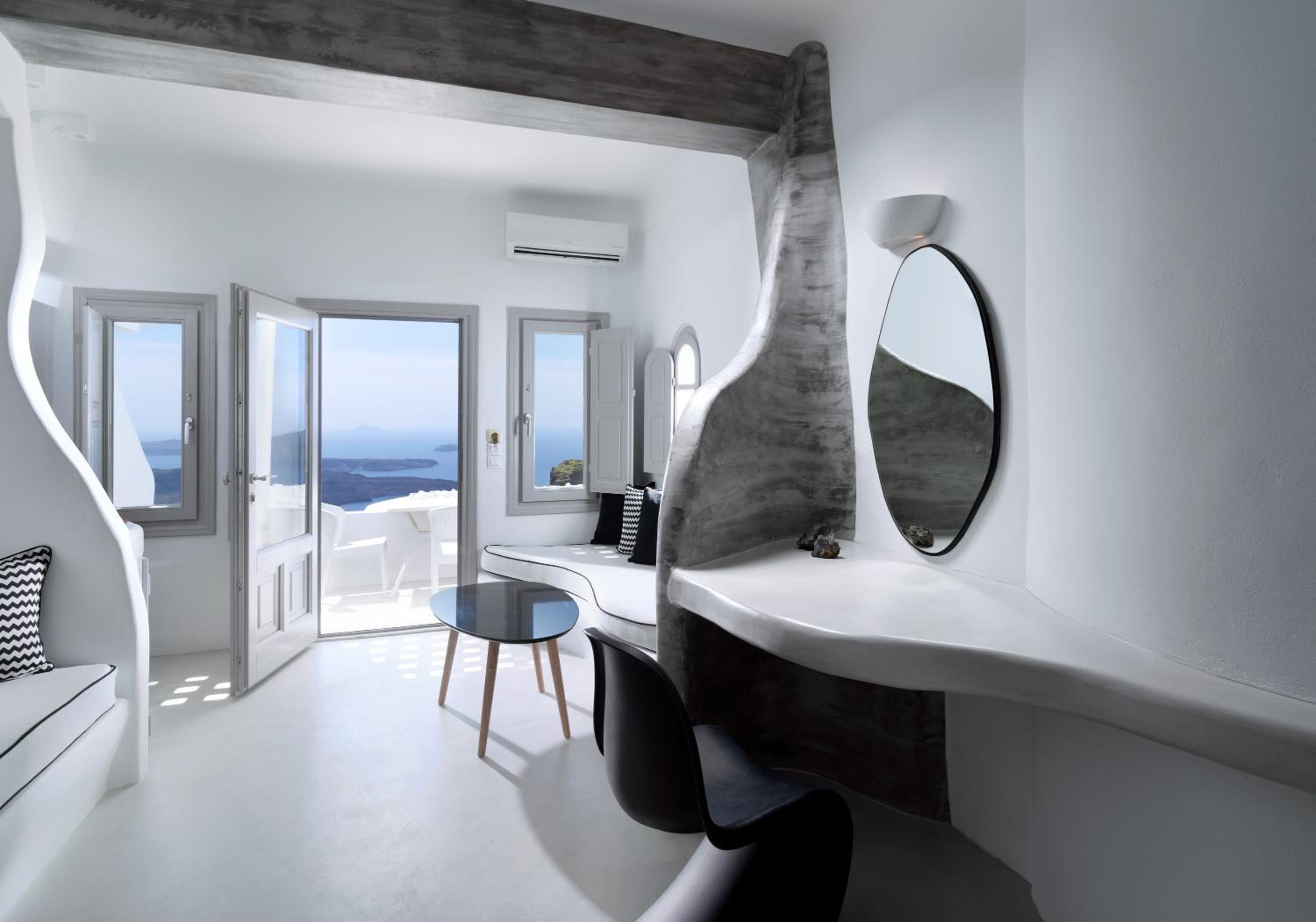 Honeymoon, Suite, Outdoor Jetted Tub