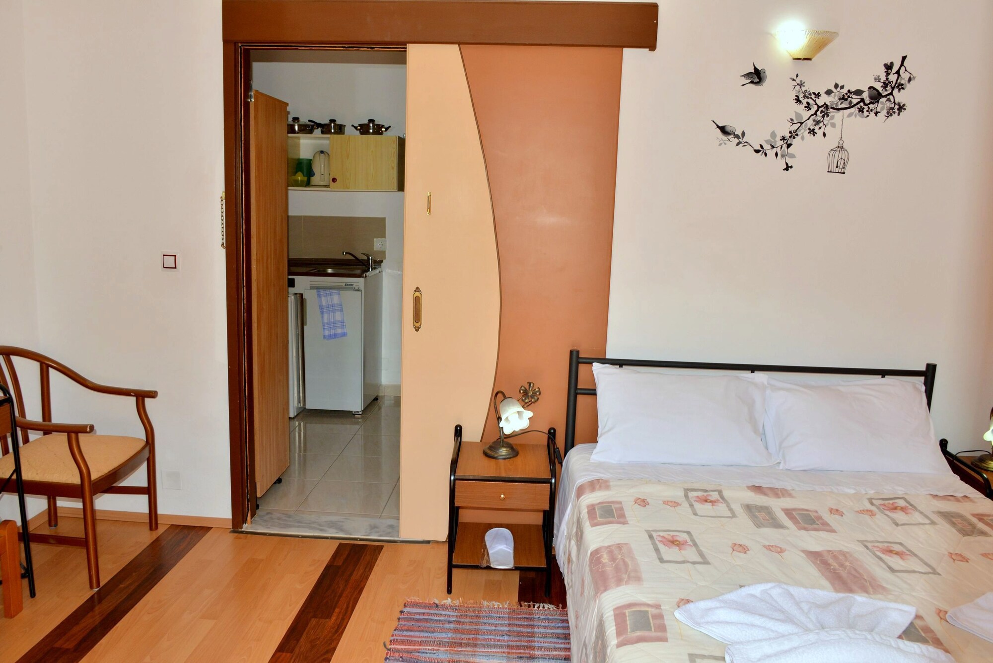 1 BEDROOM, FAMILY, APARTMENT
