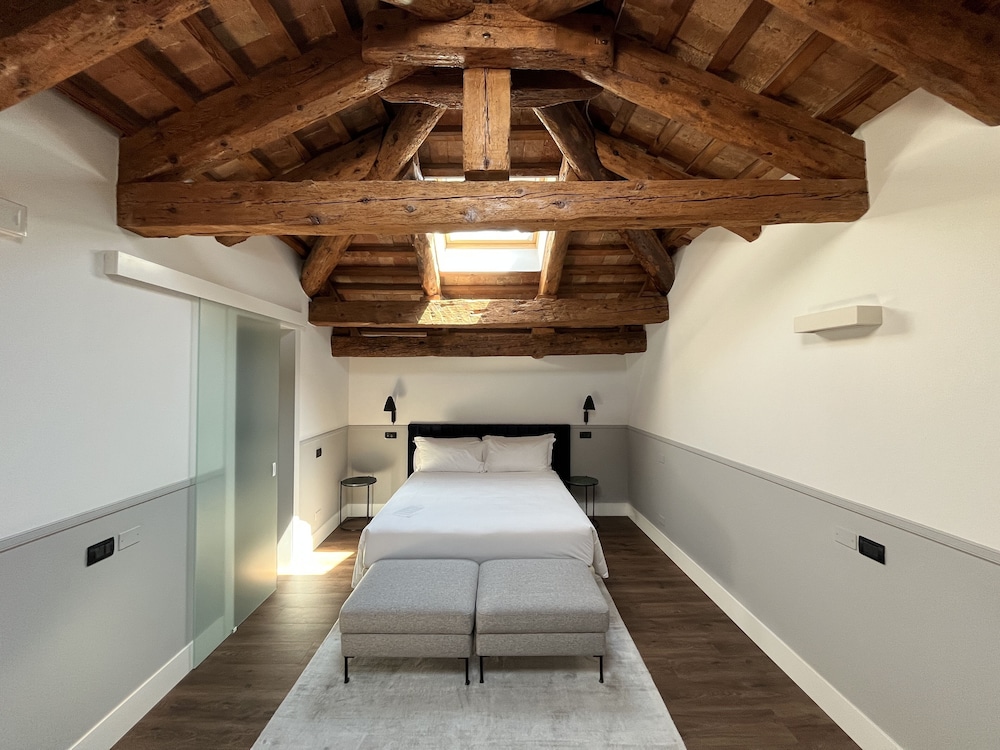 The Foscarini 12/37