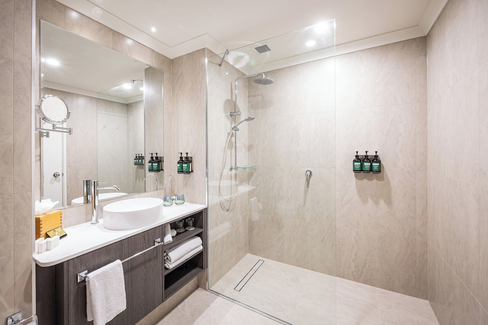 Premier, 2 Double Beds, Duxton Hotel 5/5