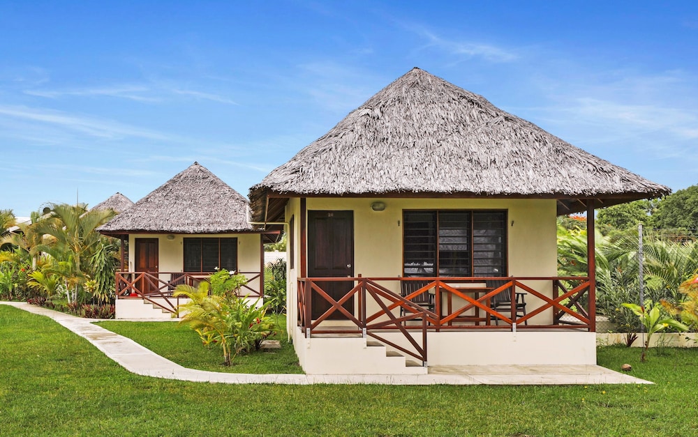 Beachfront Resort 46/50