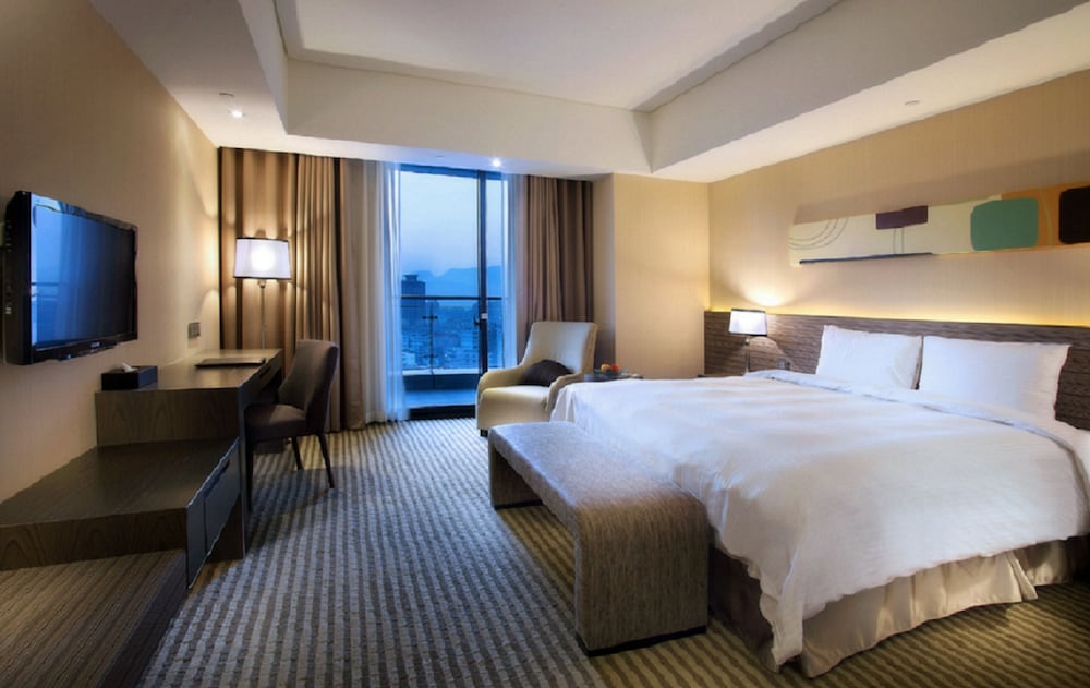 Park City Hotel Luzhou Taipei 11/62