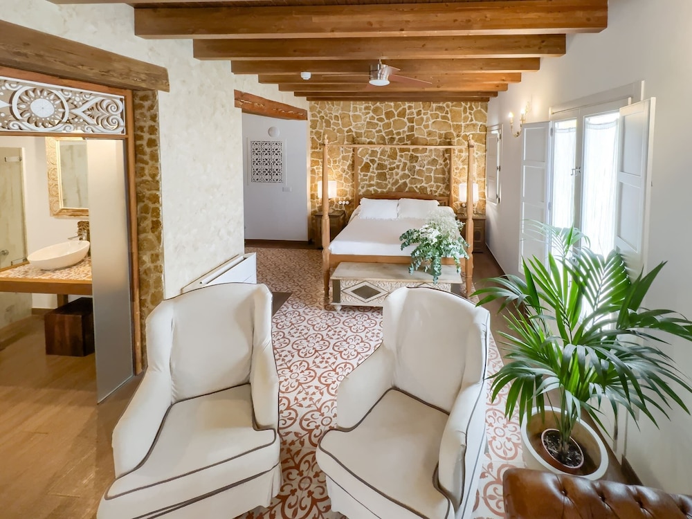 Hotel Argantonio 36/47