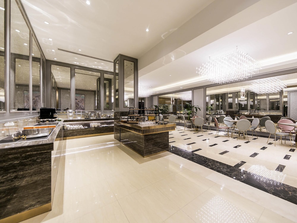 Mercure Beijing Chang An West 28/48
