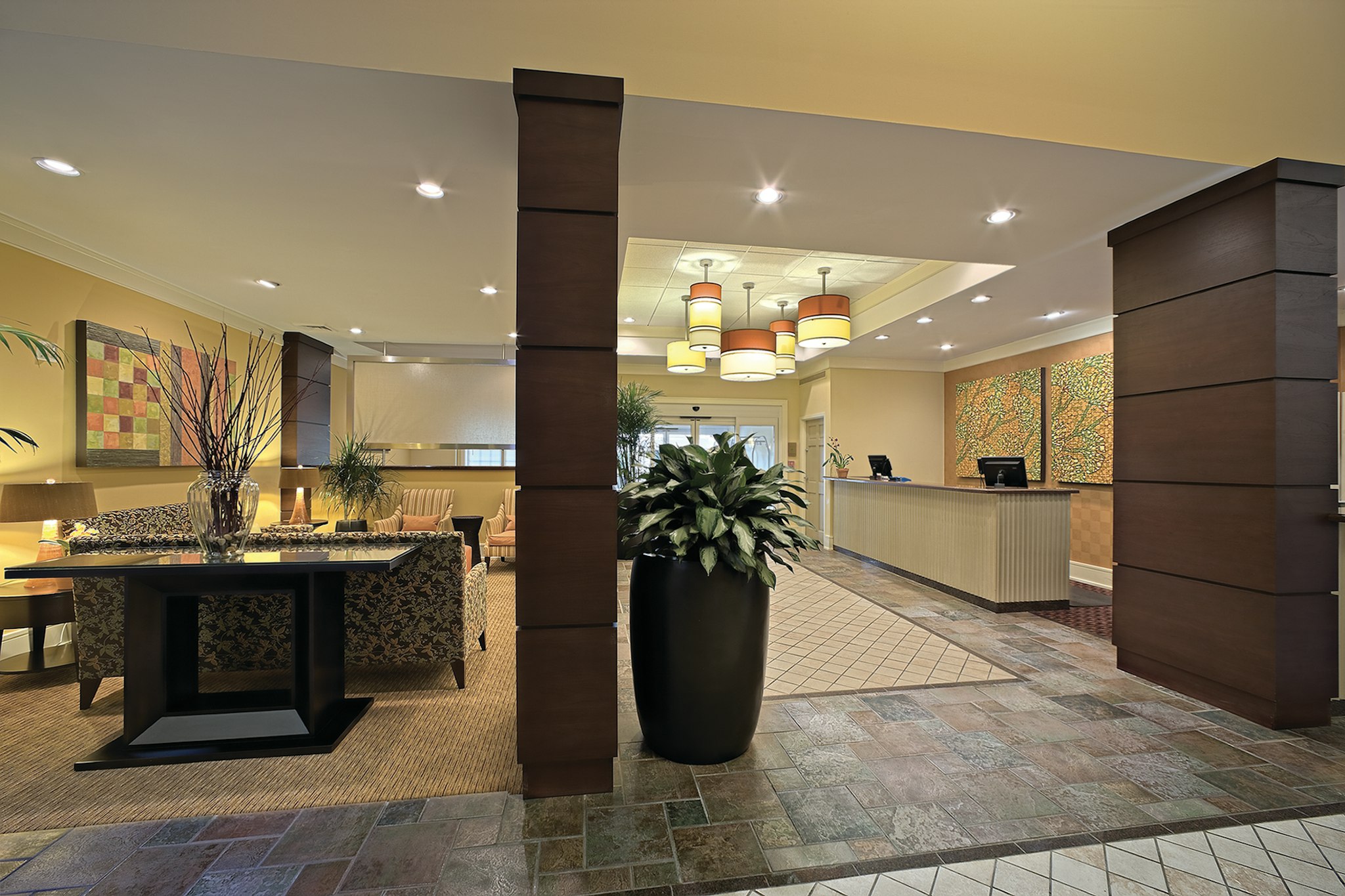 Doubletree Suites by Hilton at The Battery Atlanta 16/81