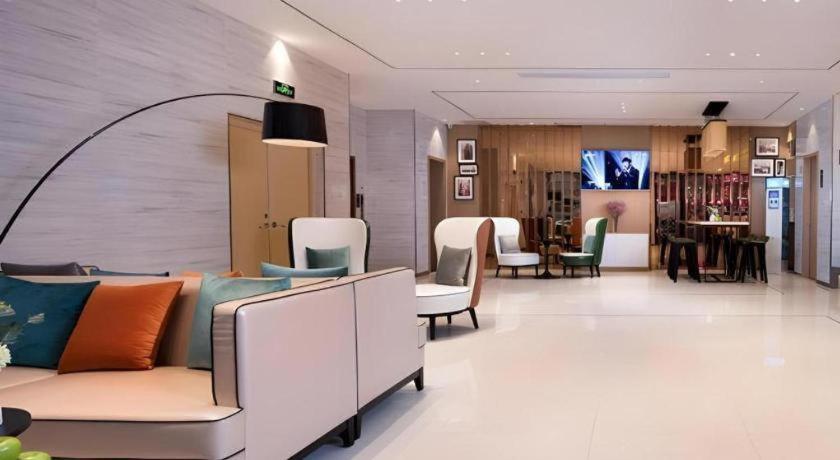 City Comfort Inn Huizhou Huabianling Square 25/39