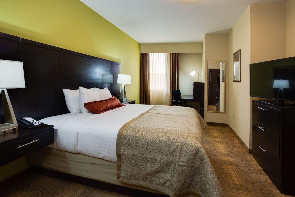 STAYBRIDGE SUITES ATLANTA AIRPORT 10/35