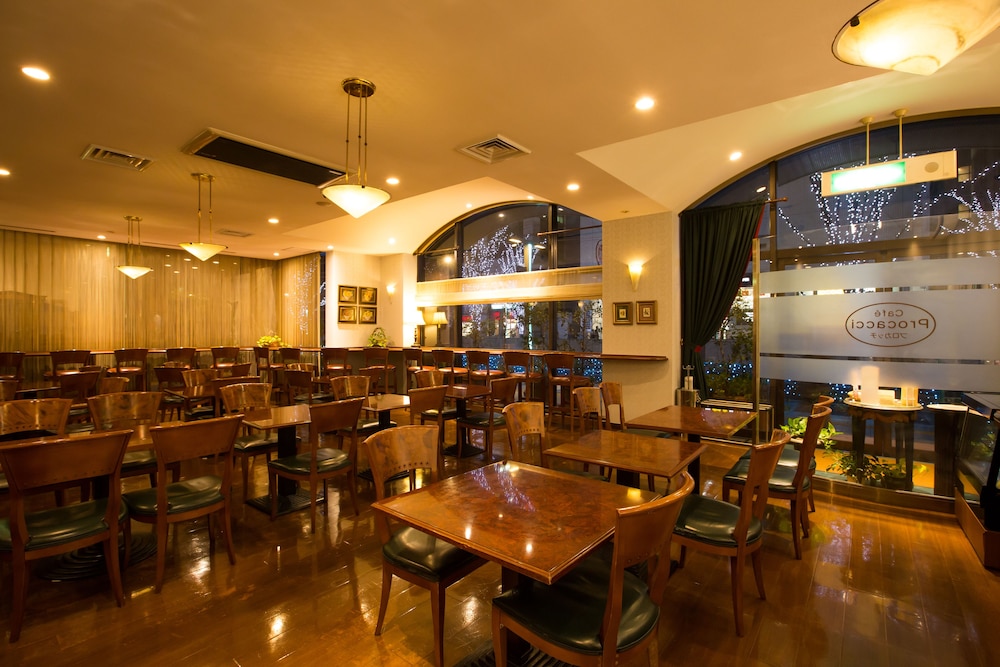 Dukes Hotel Hakata 36/39
