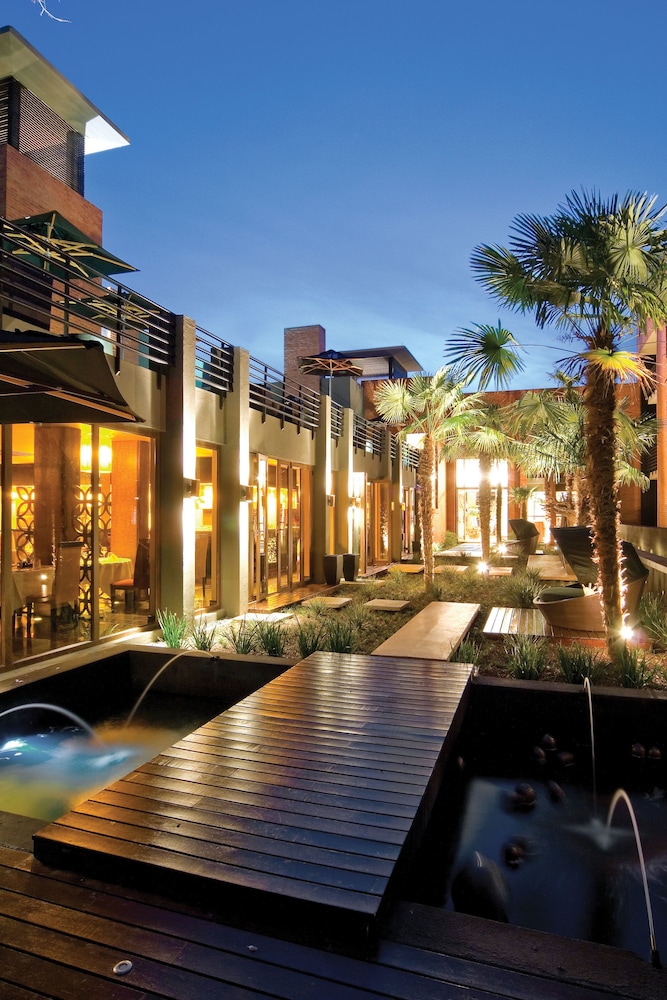 Fusion Boutique Hotel 1/68