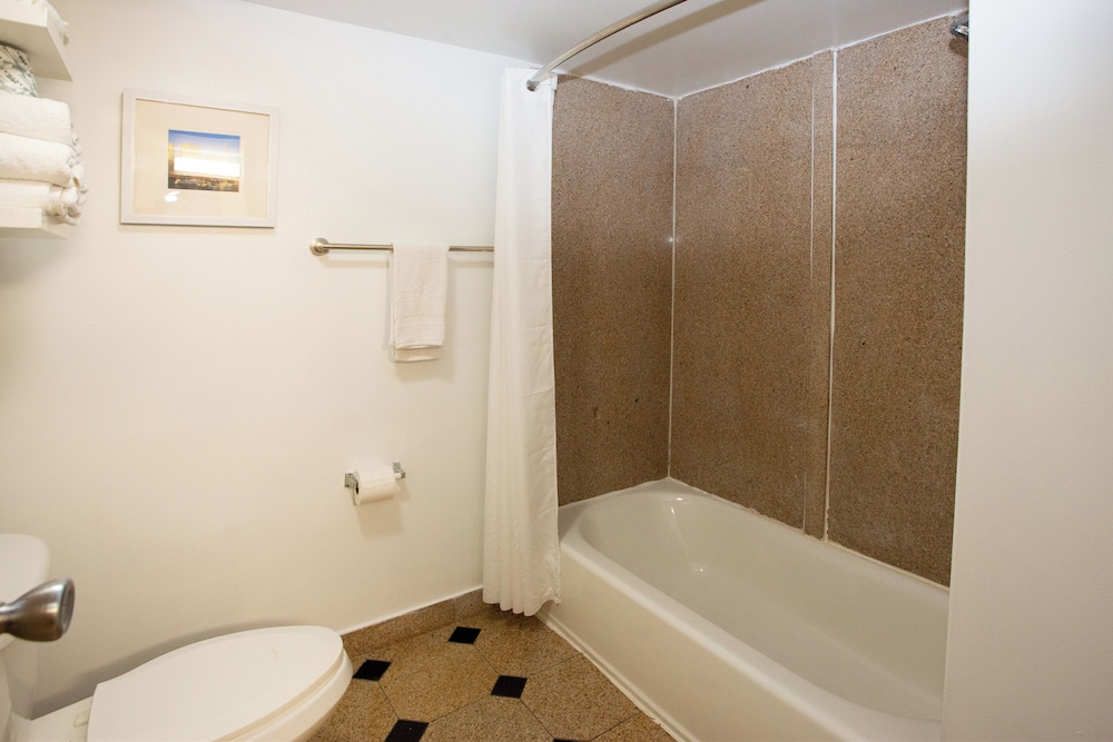 Aqua Vista Resort Hotel 48/49