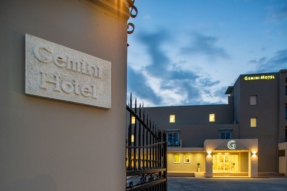Cnic Gemini Hotel in MESSONGHI