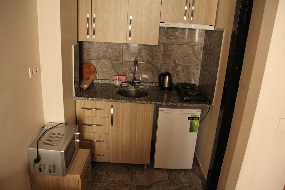 Jasmine Apartment 7/55