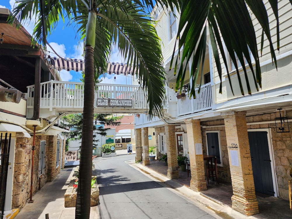 Club Comanche Hotel St Croix 58/58