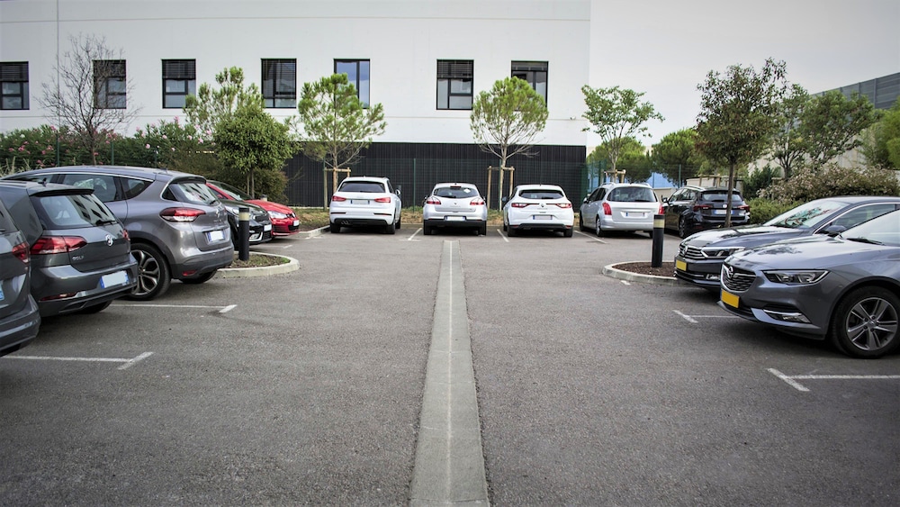 HOLIDAY INN EXPRESS MONTPELLIER-ODYSSEUM 59/71