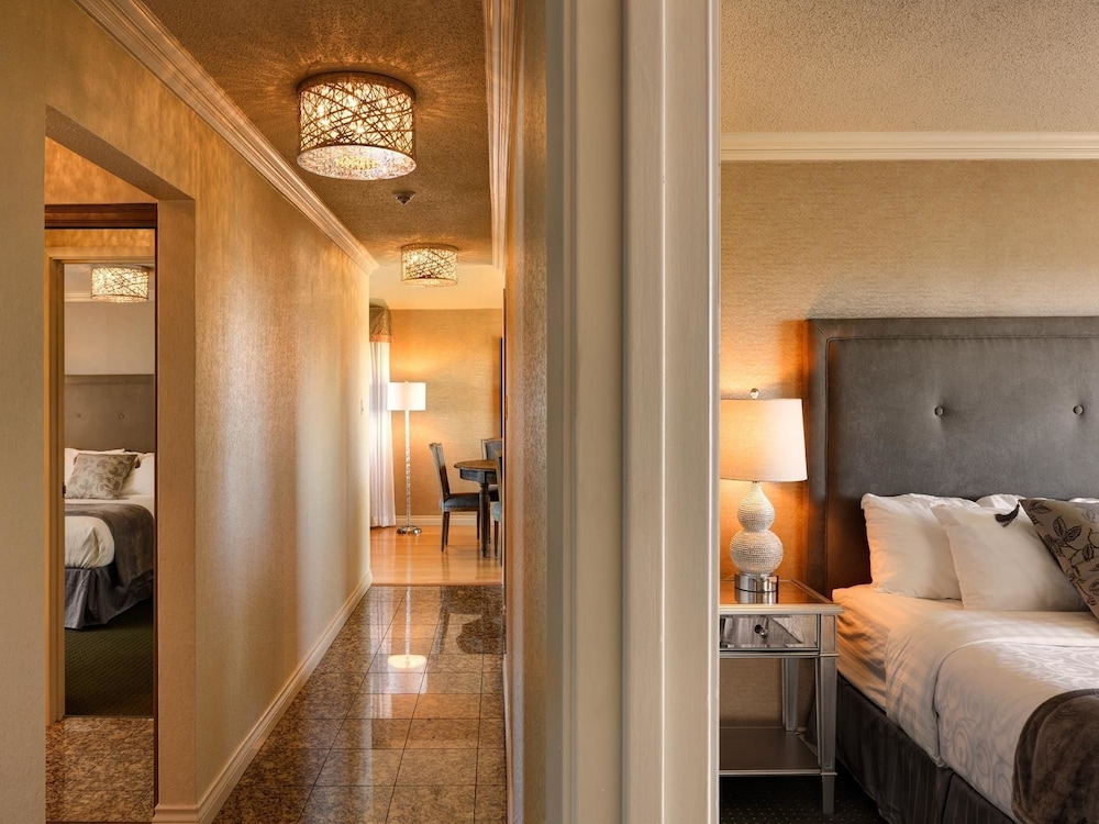 Best Western PLUS Inner Harbour Hotel 14/47