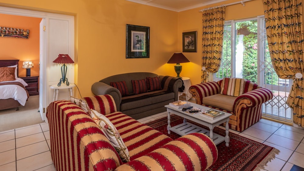 Brown Jug Guest House 13/37