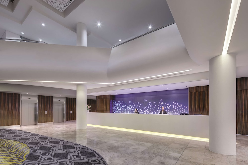 Rendezvous Hotel Perth Scarborough 9/69